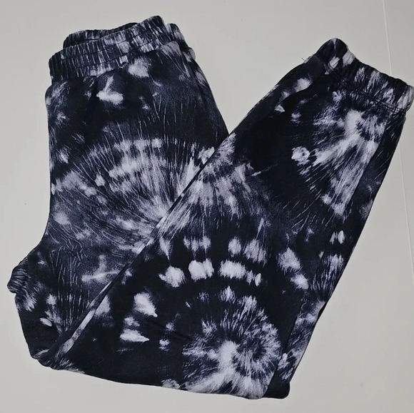 Two Piece Tie Dye Sweater and Sweatpants set - Picture 5 of 5